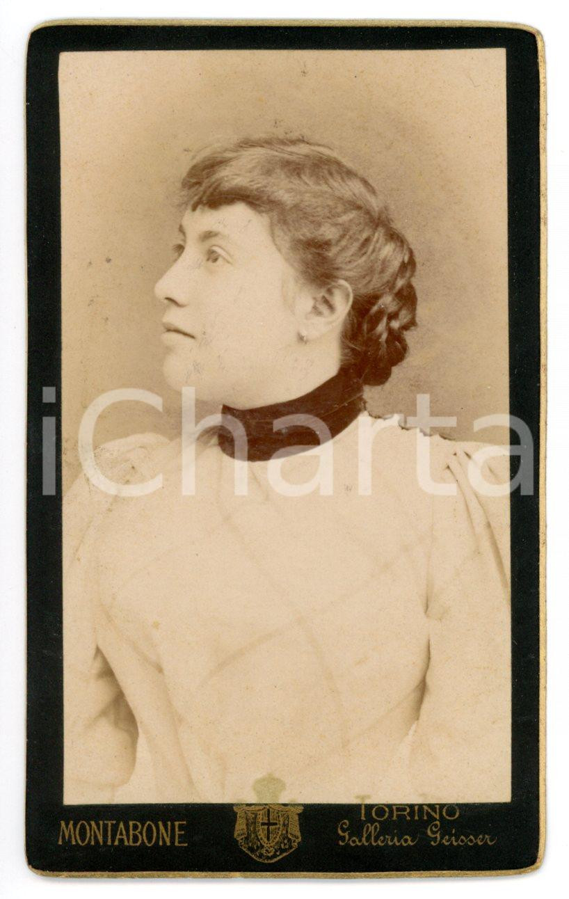 Fotografia d epoca originale 1890 ca TORINO Ritratto di giovane donna con colletto in velluto Foto MONTABONE 1