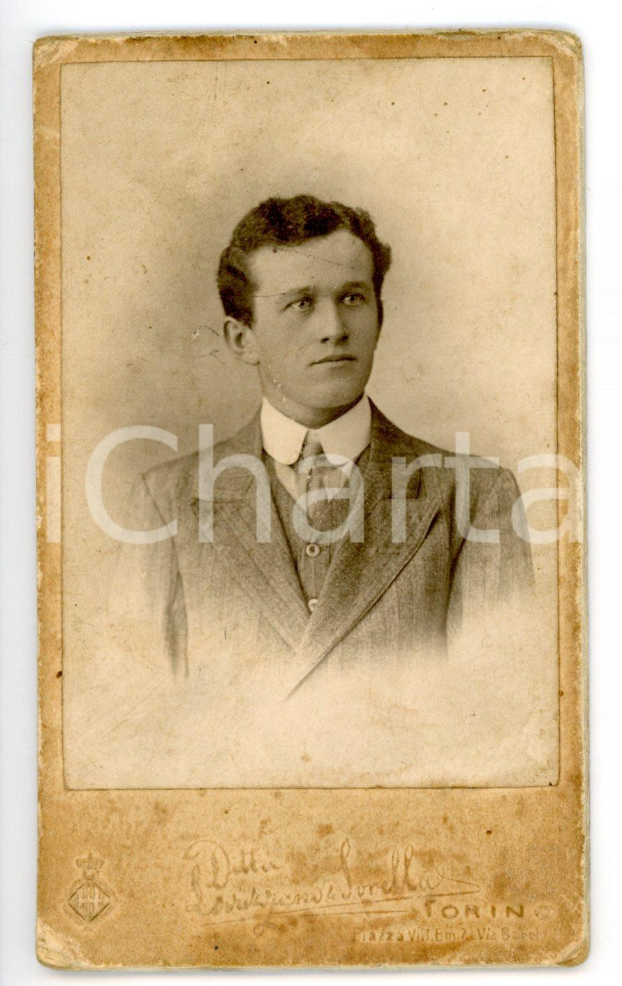 Fotografia d epoca originale 1900 ca TORINO Ritratto di Pietro CORBELLARO Foto Fratelli LOVAZZANO  CDV 1