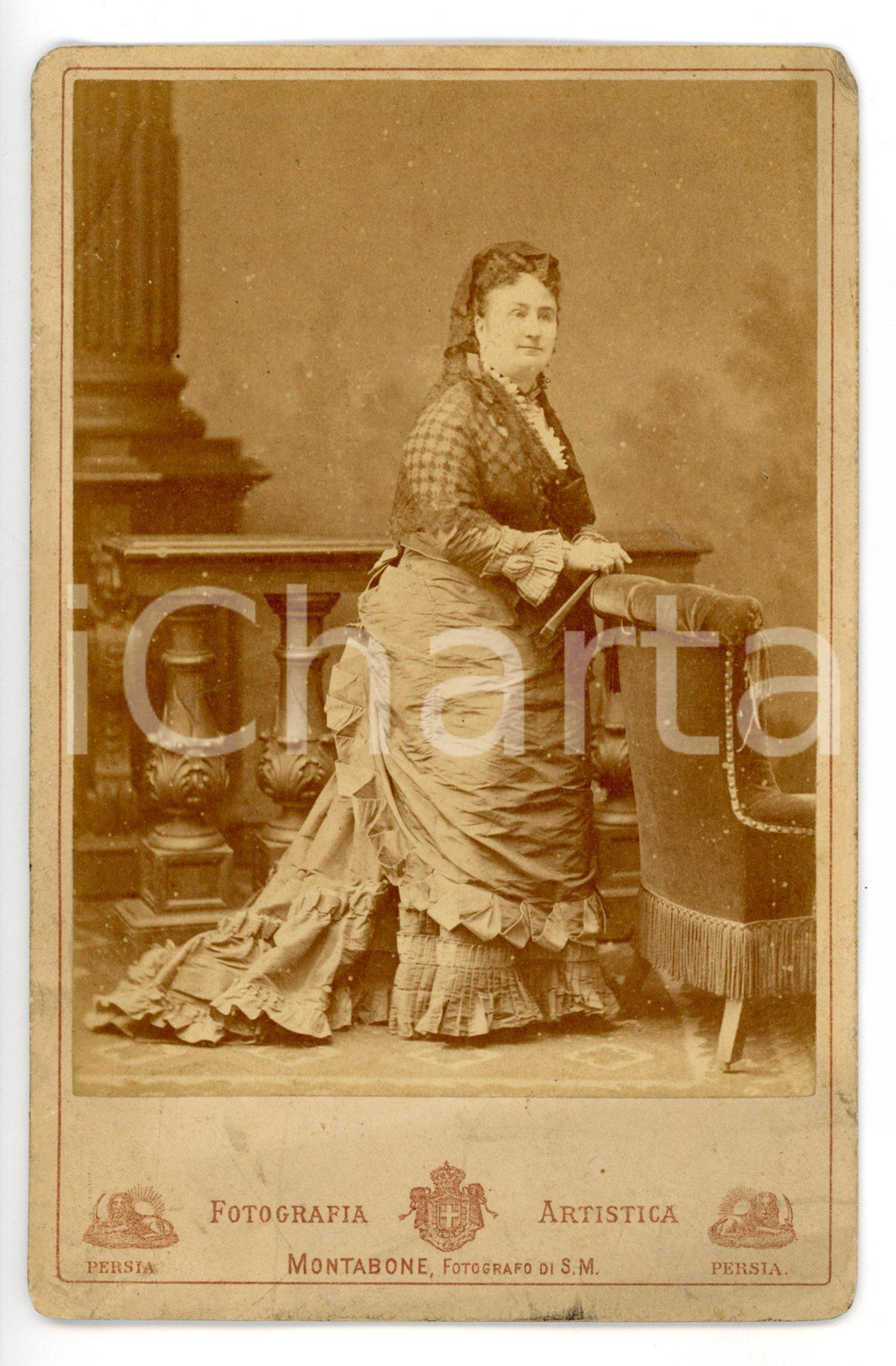 Fotografia d epoca originale 1880 ca MILANO Donna in abito da passeggio Foto MONTABONE  MARCOZZI 11x16 cm 1