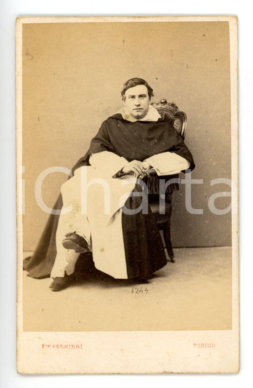 Fotografia d epoca originale 1865 ca TORINO Ritratto di un frate domenicano  Foto F.lli BERNIERI  CDV 1