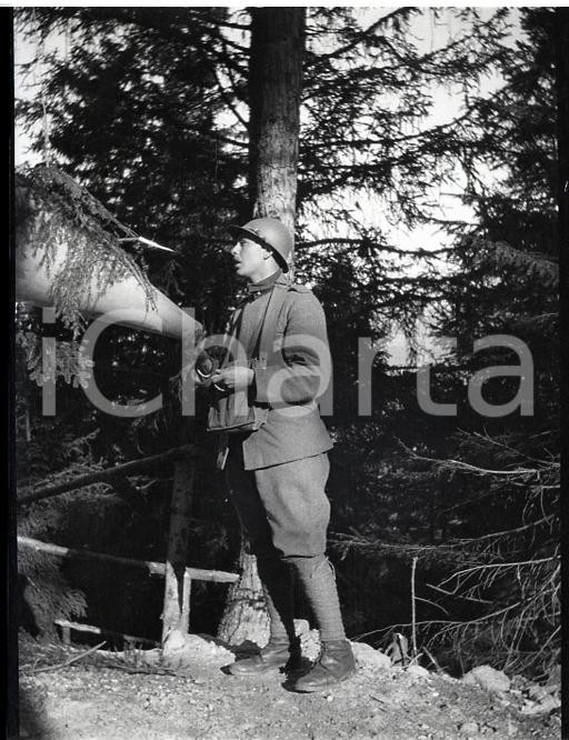 6X4cm NEGATIVO ORIGINALE * 1915 WW1 ESERCITO ITALIANO Militare in osservazione