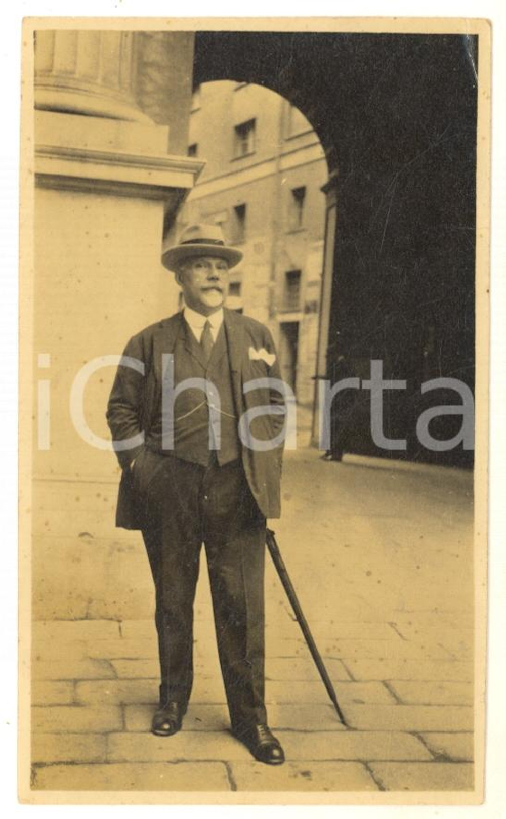 1926 GENOVA Ritratto di Giulio MORPURGO in città - Foto con dedica 7x11 cm