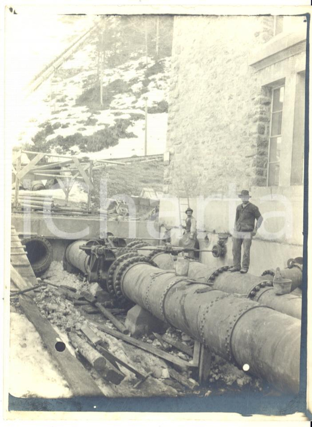 1915 ca VALDO Costruzione della centrale idroelettrica - Foto ANIMATA 8x11