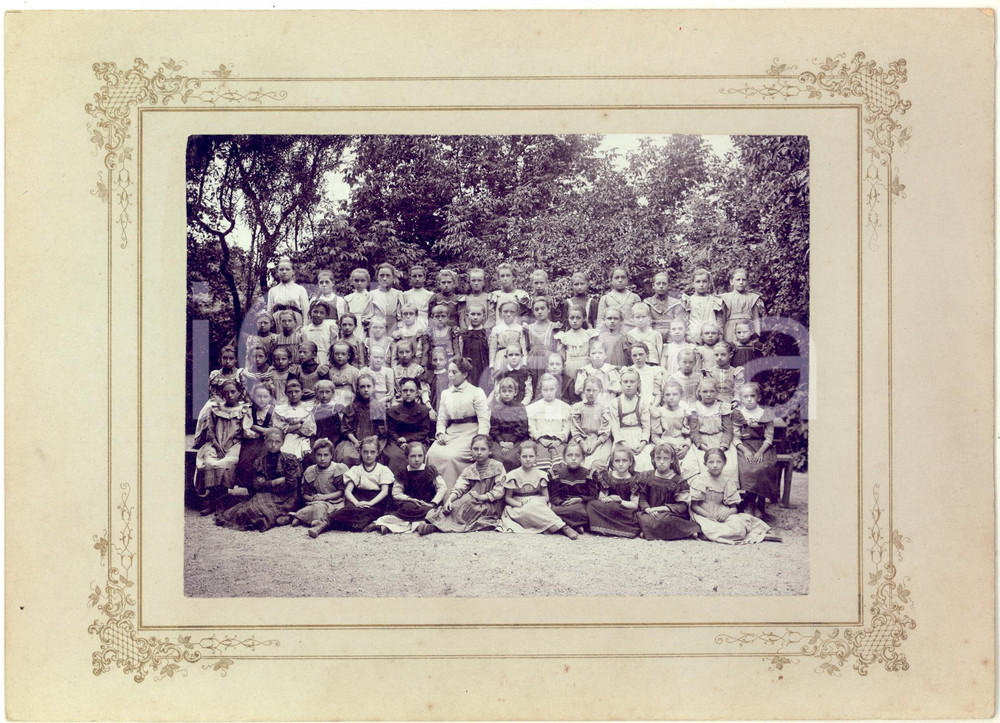 1900 ca PIEMONTE (?) Ritratto di classe femminile con la maestra - Foto VINTAGE