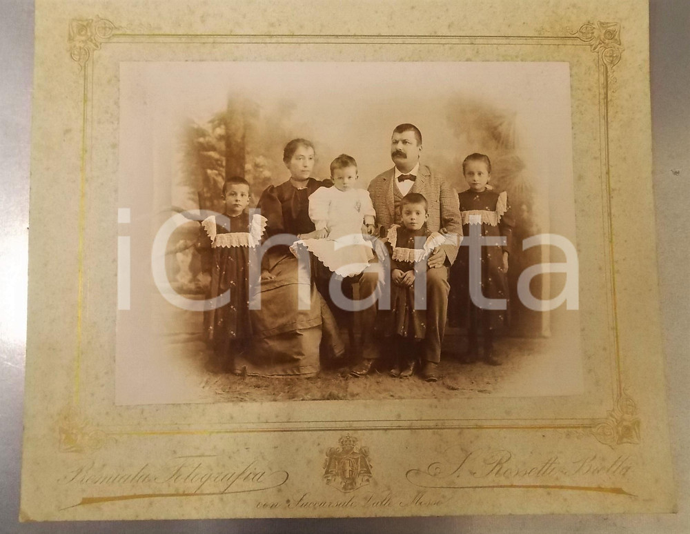 1900 ca BIELLA Ritratto di famiglia con quattro figli - Foto ROSSETTI 29x24 cm