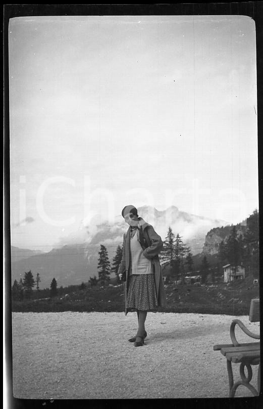 Fotografia d epoca originale 1930 DOLOMITI Ritratto al PASSO ROLLE NEGATIVO ORIGINALE 1