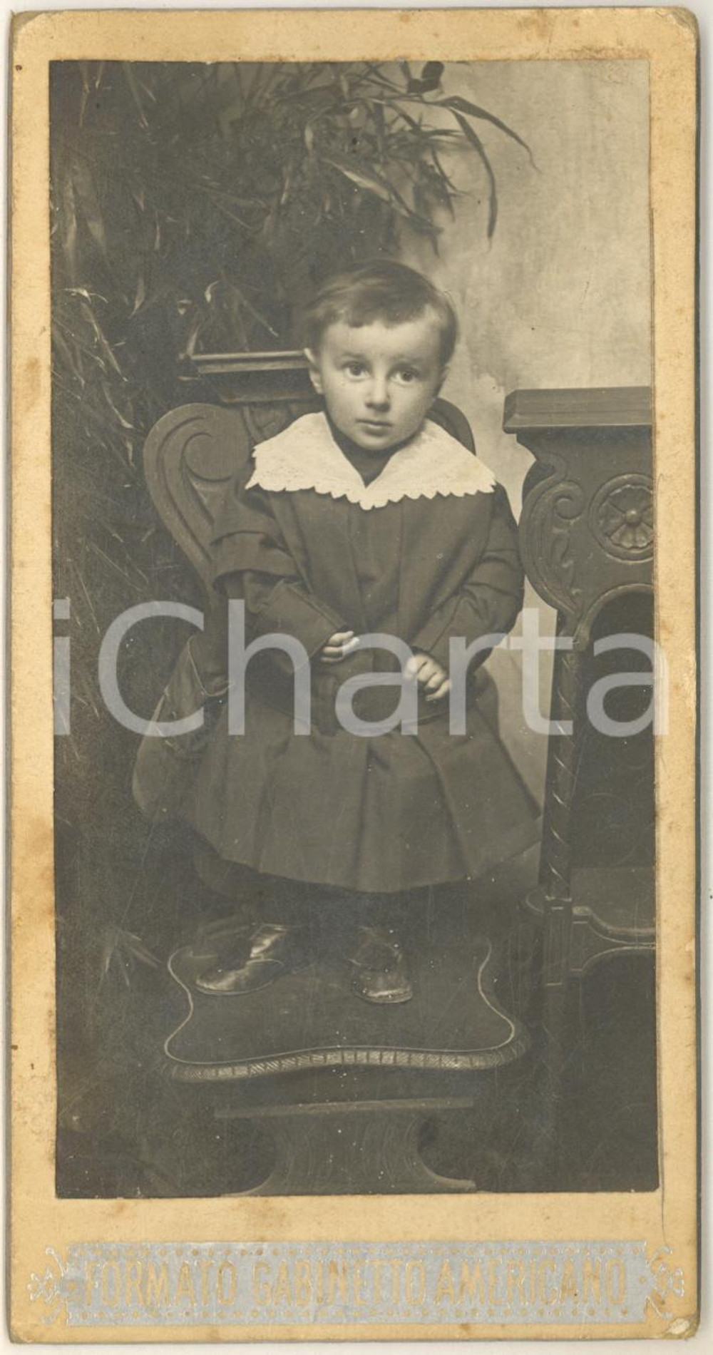 1920 ca CIGLIANO Ritratto di bambina su una sedia - Foto Fratelli VALOGGIA