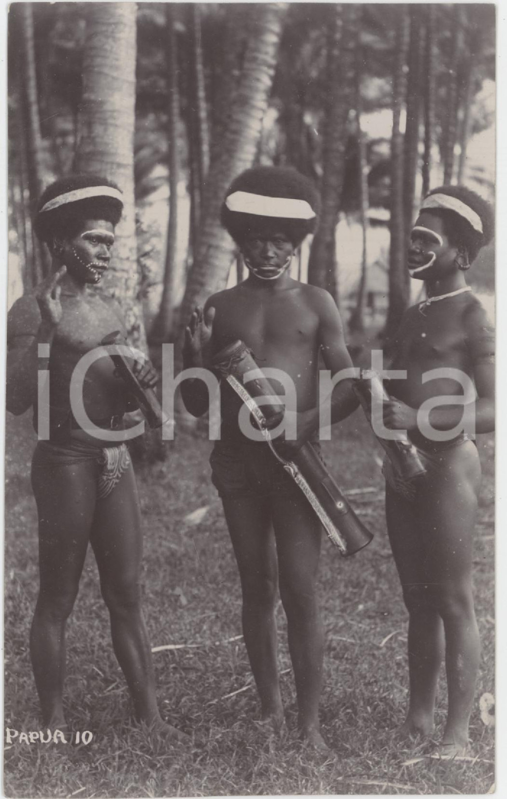1935 ca PAPUA NEW GUINEA - Ethnic Types - Indigenous musicians - Postcard