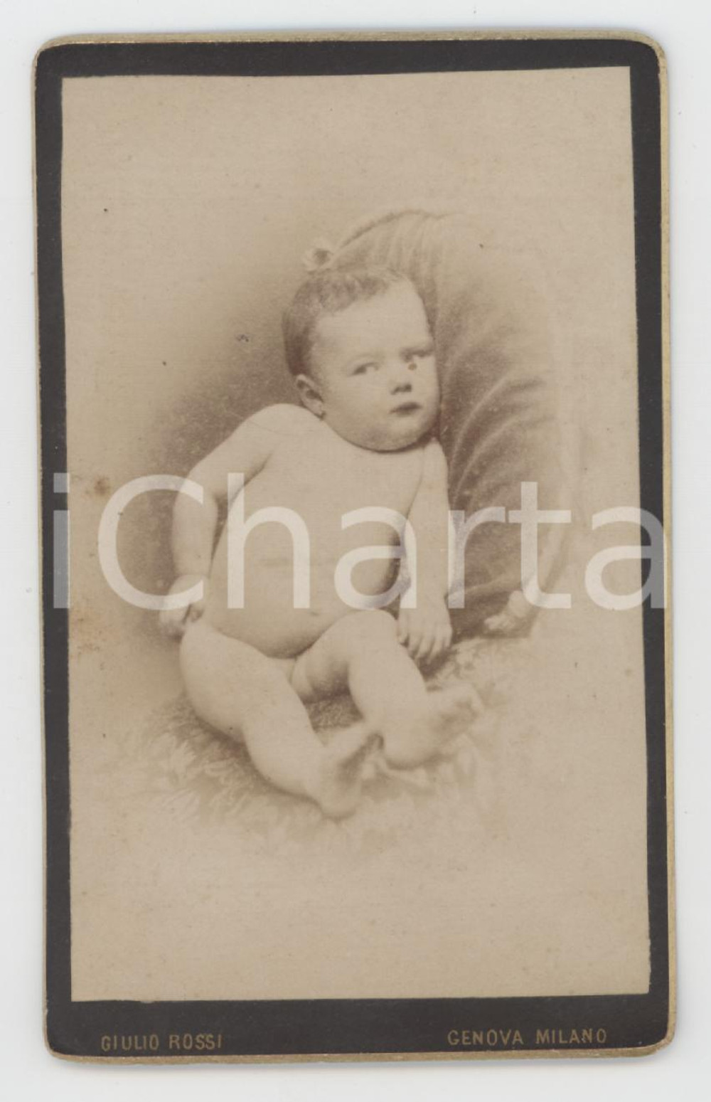 1880 ca GENOVA Ritratto di bambino in poltrona - Foto Giulio ROSSI CDV