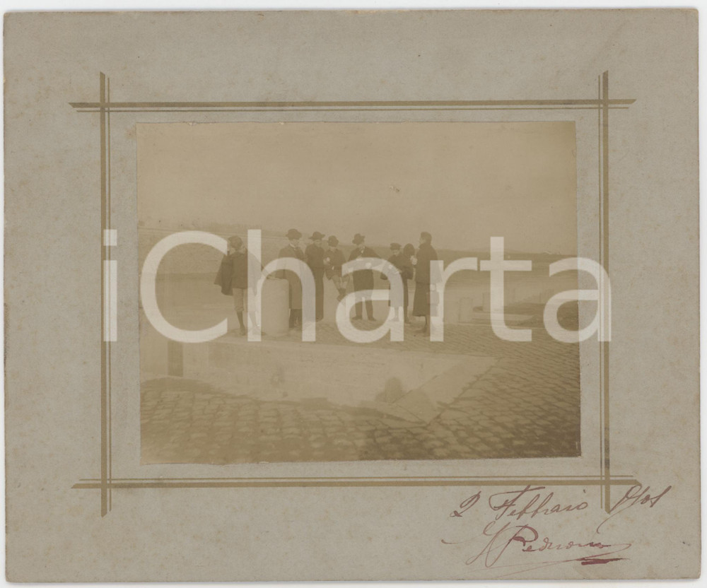 1901 CASTEL GANDOLFO (?) Ritratto di gruppo al lago (2) Foto 17x14 cm