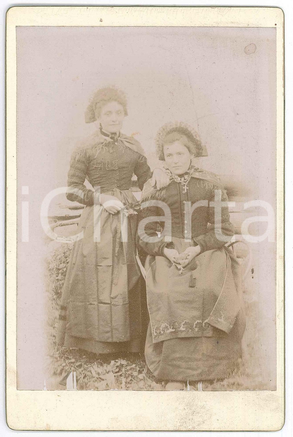 1890 ca LOMBARDIA COSTUMI TRADIZIONALI Emma FERRARI Eleonora DI FLORIO - Foto
