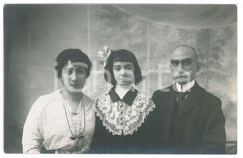 1910 ca TORINO Ritratto di famiglia con bambina - Foto EXCELGRAFIA 14x9 cm
