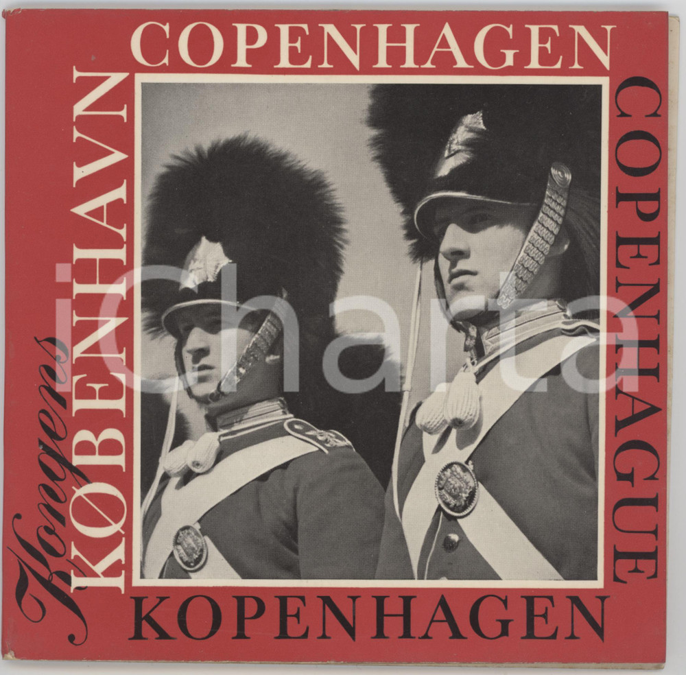 1958 DENMARK - COPENHAGEN - ILLUSTRATED vintage book 48 p. Pubblicazione turistica d'epoca, illustrata.PAGINE: 48 POOR/danneggiato fioriture interne alla coperta; dorso distaccato dalla copertina Formato: 18x18 cm originale e autentica 1