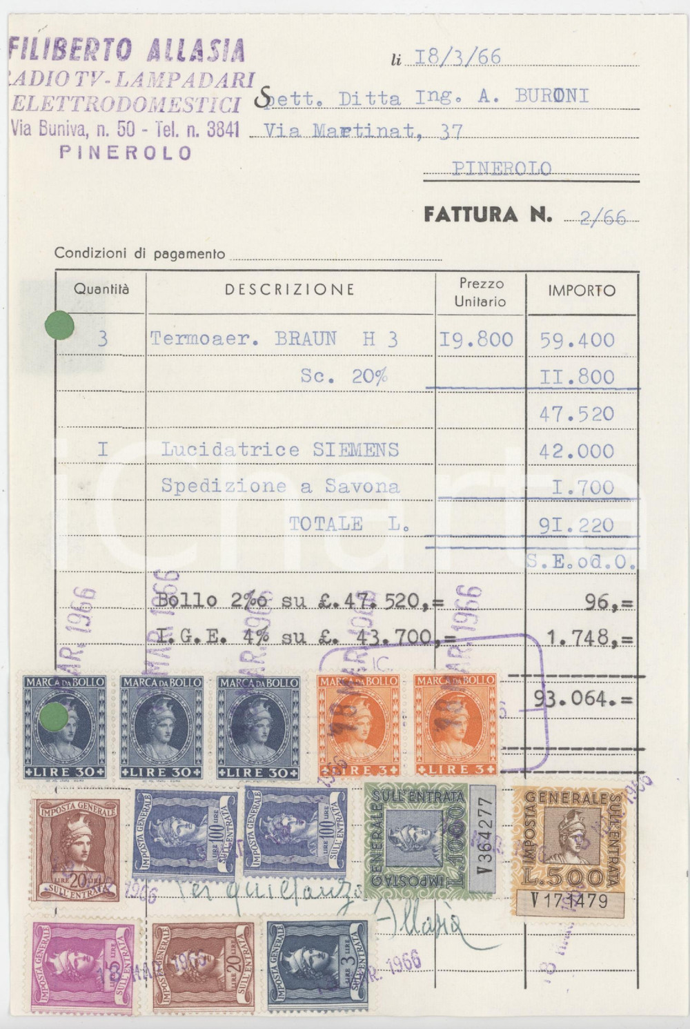 1966 PINEROLO (TO) Filiberto ALLASIA - Fattura commerciale per elettrodomestici Fattura commerciale d'epoca dattiloscritta, su carta intestata.Presenti marche da bollo.PAGINE: 1 FAIR/discreto piegature d'epoca; fori da classificatore Formato: 14x20 cm originale e autentica 1