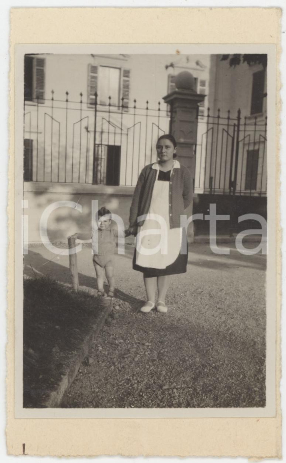 1930 ca LOMBARDIA (?) Bambino con la governante - Ritratto - Foto 6x10 cm