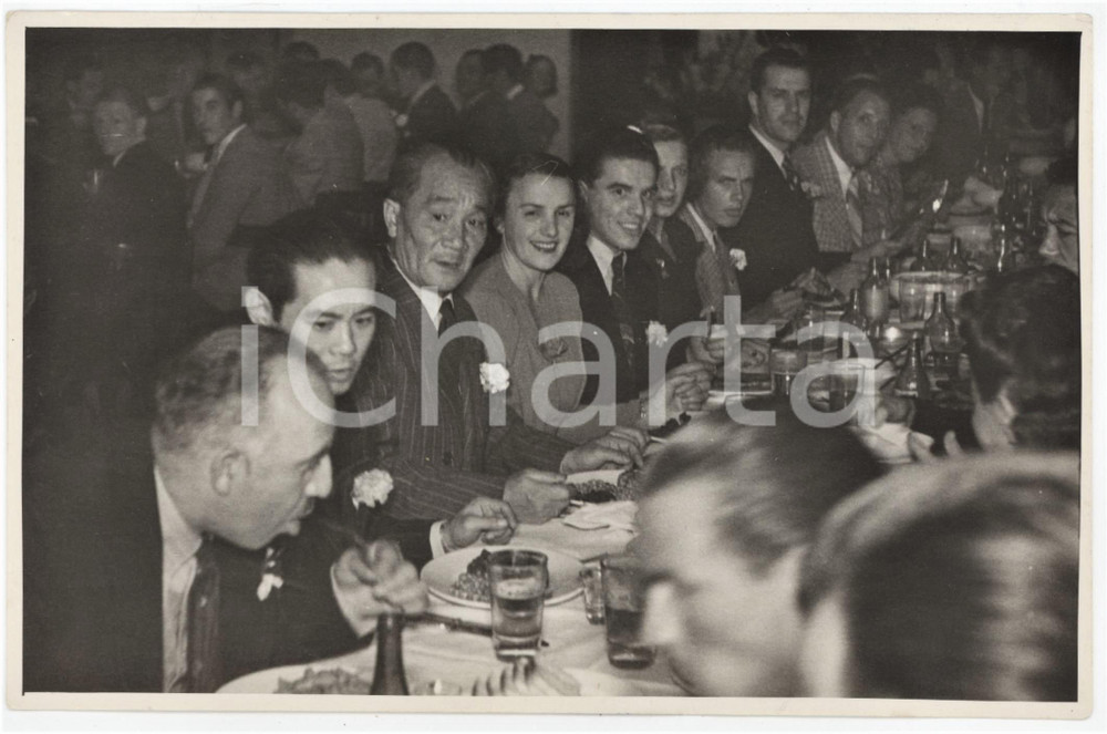 1950 ca THE HAGUE - CIRCUS PINDER - Artisti a una cena (1) Foto 18x12 cm