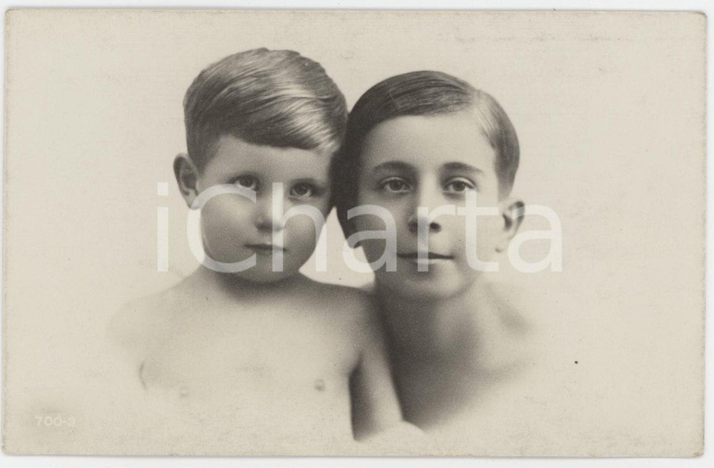 1940 ITALIA - COSTUME Ritratto di due fratelli - Foto ANONIMA 13x8 cm