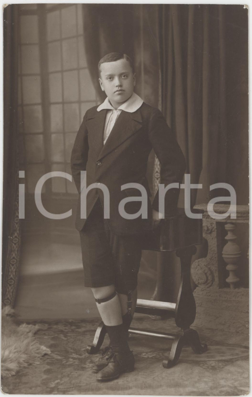 1920 ca TORINO Ragazzo con reggicalze da uomo - Foto Dante MORONI 8x13 cm