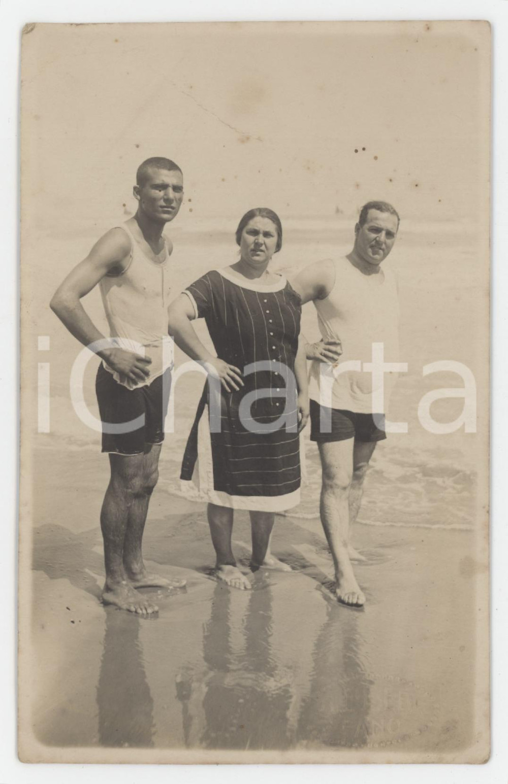 1925 ca FANO Passeggiata sulla spiaggia - Foto A. EUSEBI 14x9 cm