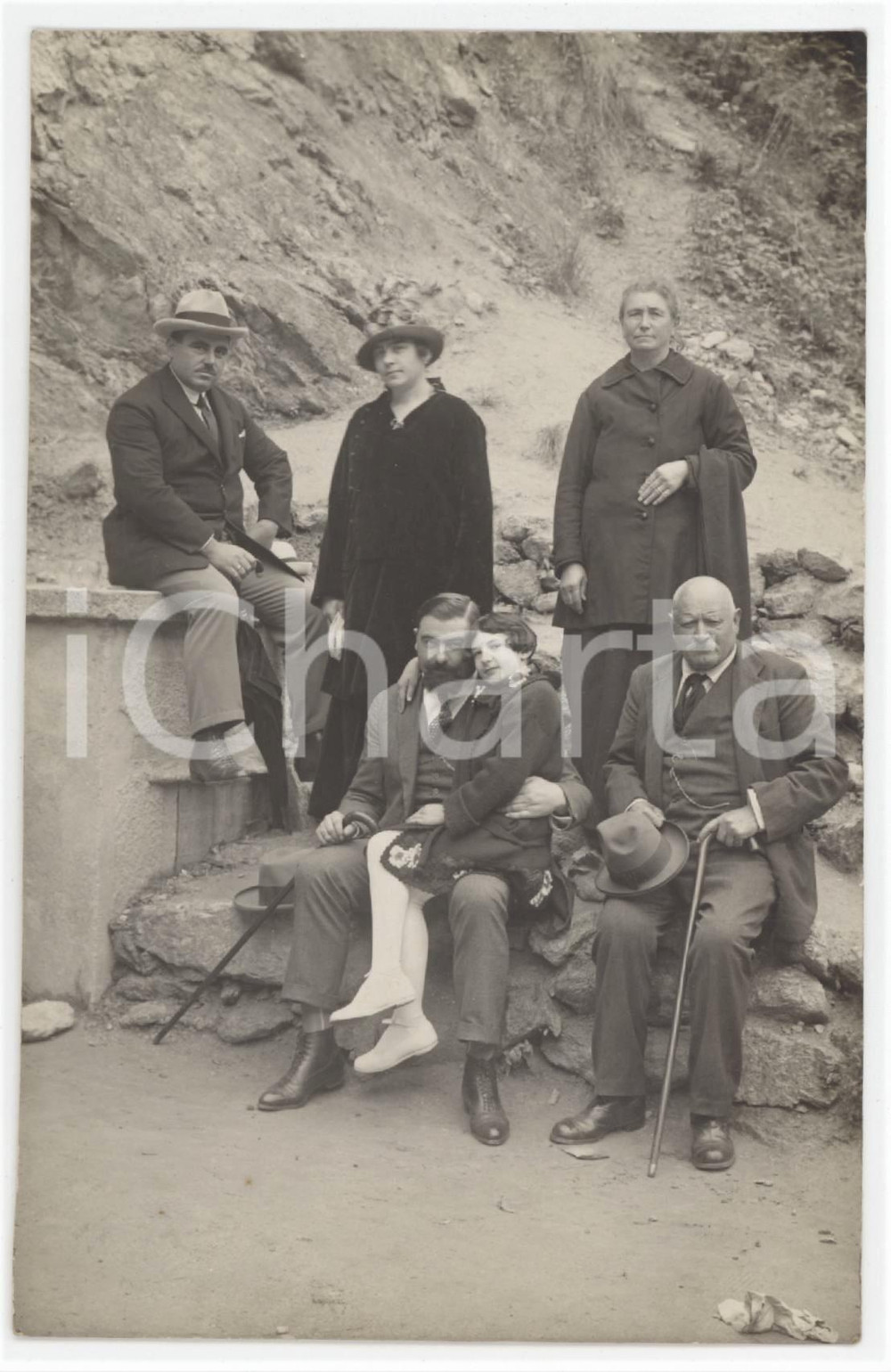 1920 ca ITALIA Famiglia di escursionisti - Ritratto *Foto anonima 9x14 cm
