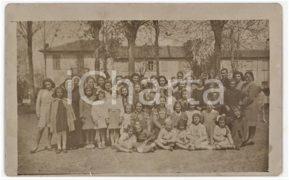 1930 ca ITALIA Istituto femminile - Allieve e suore - Foto DANNEGGIATA 14x9 cm