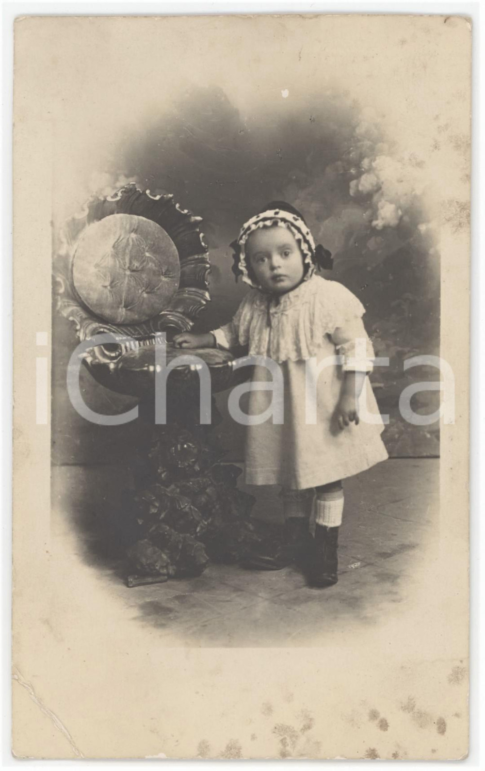 1925 ca BRESCIA Bambina con sedia a conchiglia - Fotografia FOTOLAMPO 9x14 cm