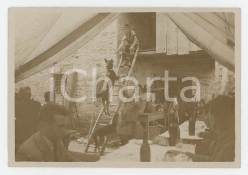 1920 ca ITALIA - COSTUME Festa in cascina - Foto ANONIMA 8x5 cm