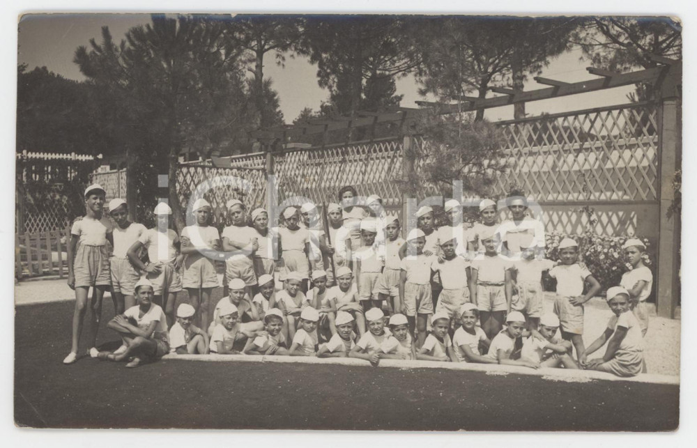 1920 ca COSTUME ITALIA Colonia estiva - Gruppo di bambini - Foto anonima 14x9 cm