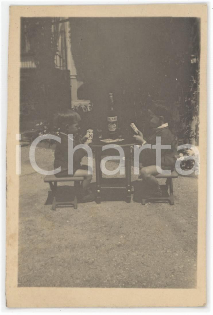 1930 ca ITALIA Partita a carte tra bambini con bottiglia CINZANO - Foto 6x9 cm