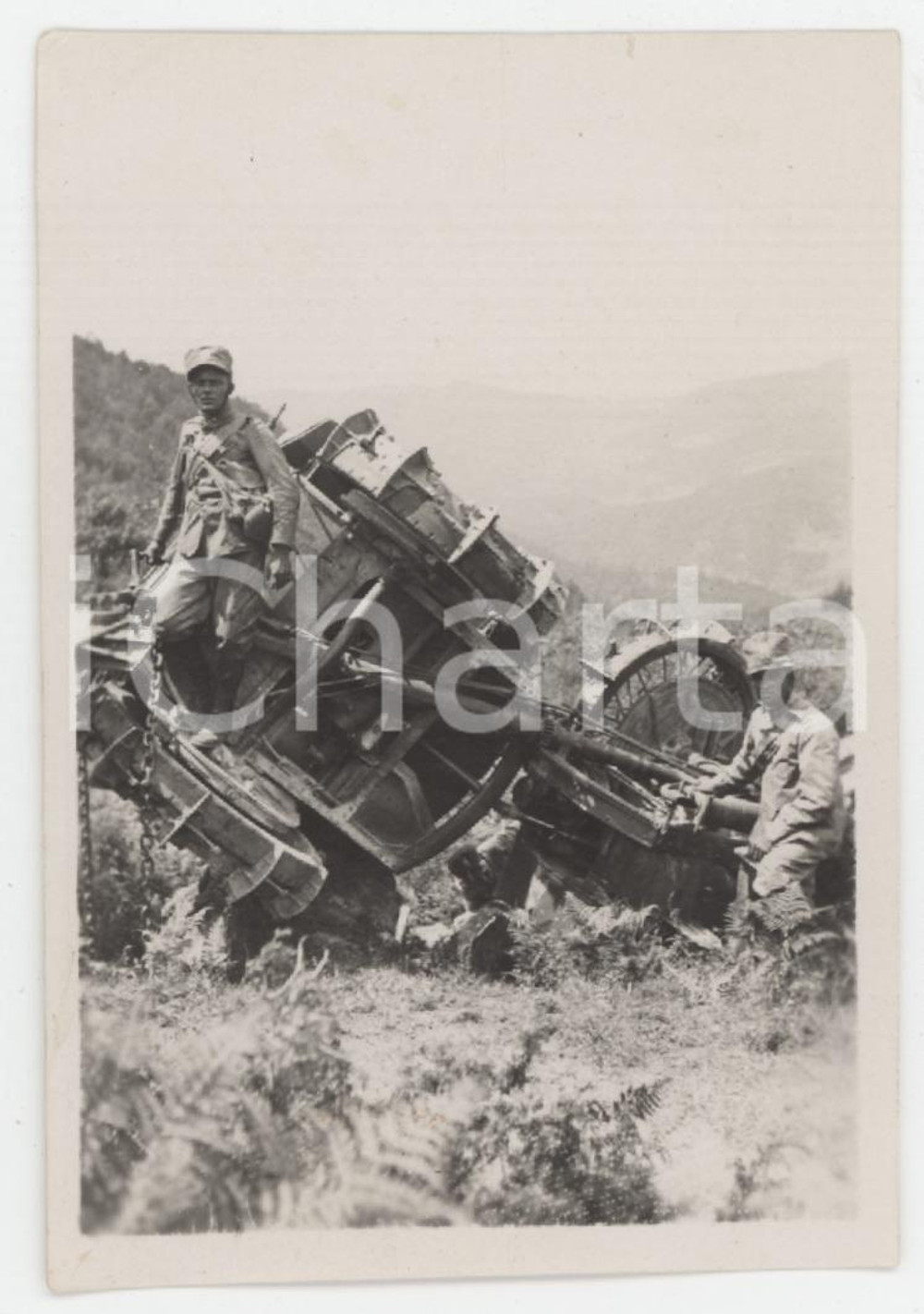 1930 ITALIA - REGIO ESERCITO Soldati con camionetta ribaltata - Foto 6x8 cm
