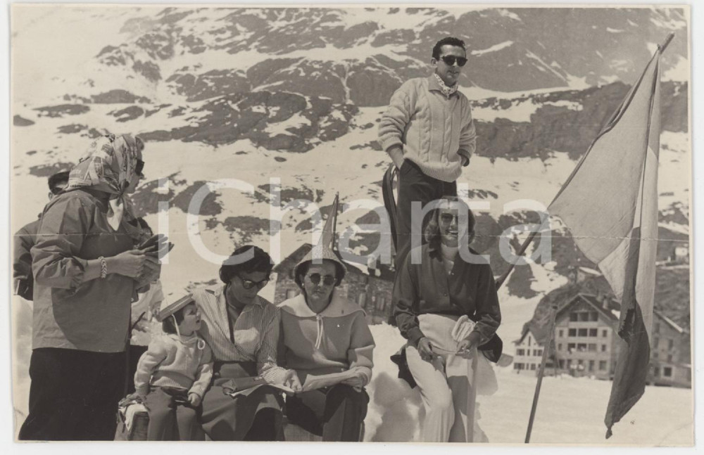 1956 BREUIL - CERVINIA Famiglia in settimana bianca - Foto 12x8 cm