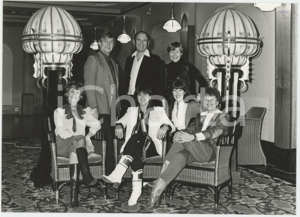 1982 AMSTERDAM Theater TUSCHINSKI - Cast of " Blithe Spirit" - Photo 18x13 cm