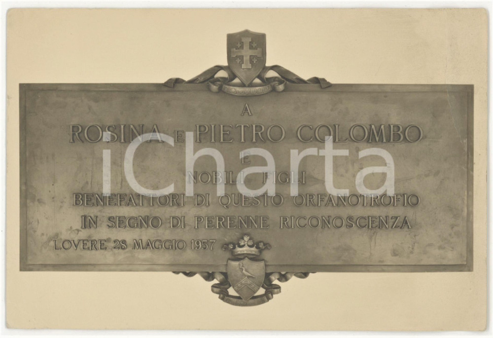 Fotografia d epoca originale 1956 LOVERE Orfanotrofio  Targa a Rosina e Pietro COLOMBO benefattori Foto 1