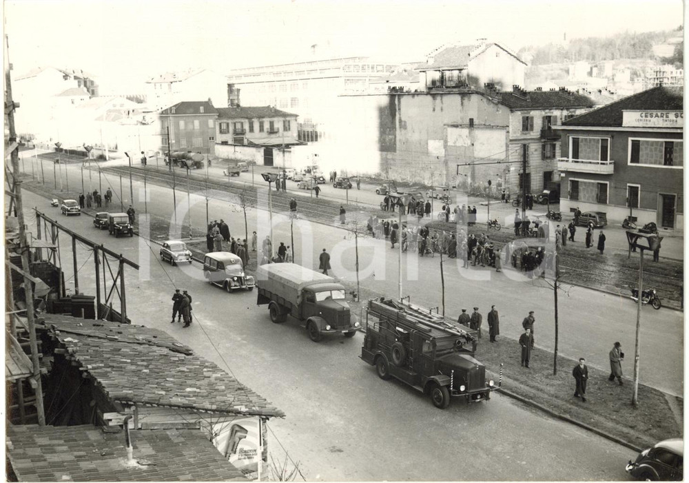 1954 TORINO Corso Massimo d'Azeglio - Crollo cantiere edile - Soccorsi FOTO