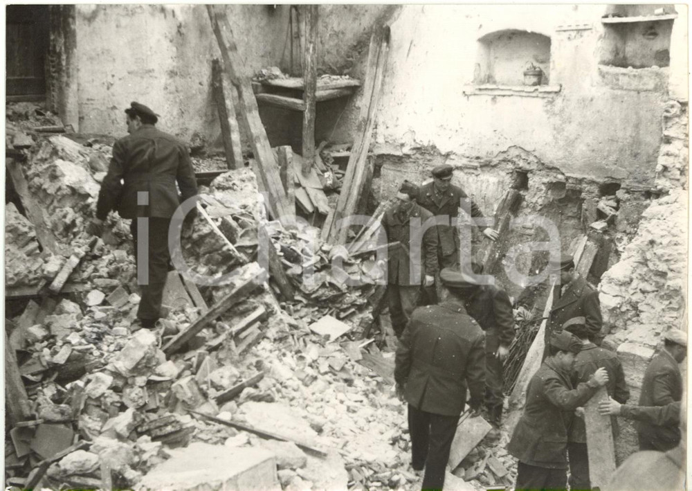 1957 PONZANO ROMANO (ROMA) Crollo abitazione - Intervento VIGILI DEL FUOCO (2)