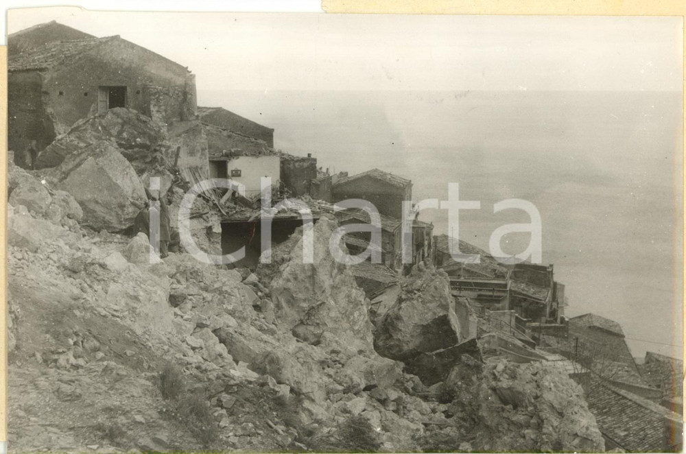 1957 SCALETTA ZANCLEA (ME) Abitazioni distrutte da crollo di un costone roccioso
