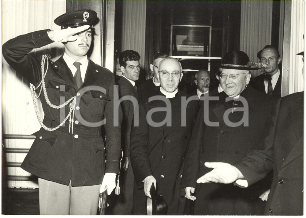 1958 ROMA TERMINI - Arrivo del cardinale Maurice FELTIN Arcivescovo di Parigi
