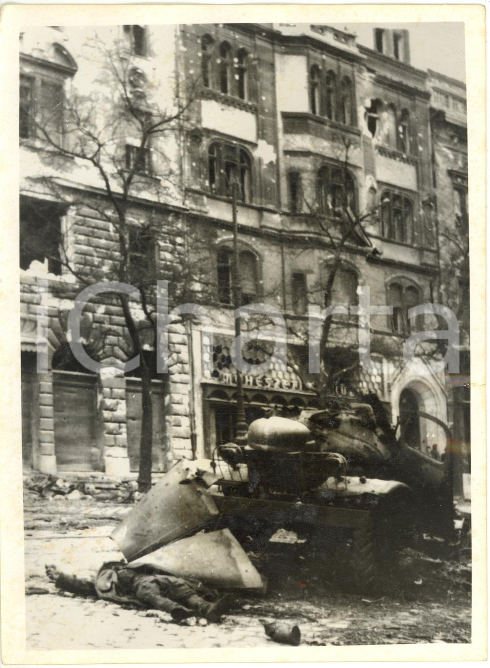 1956 BUDAPEST Baross utca - Hungarian Revolution - Russian dead after the battle