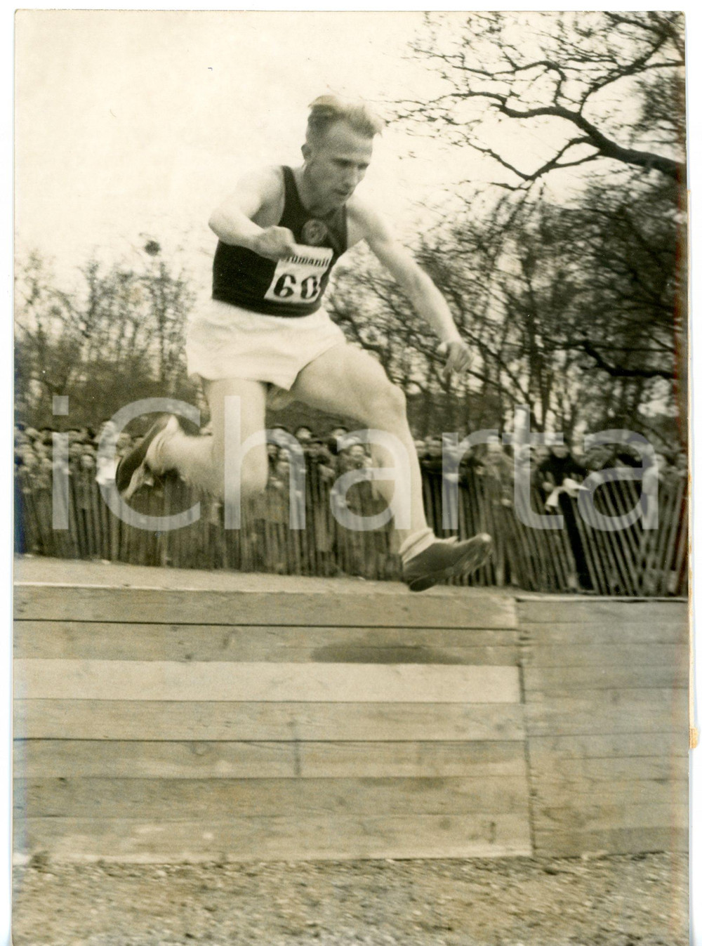 1957 VINCENNES Cross de L'Humanité - Salto di Vladimir KUC durante la gara FOTO