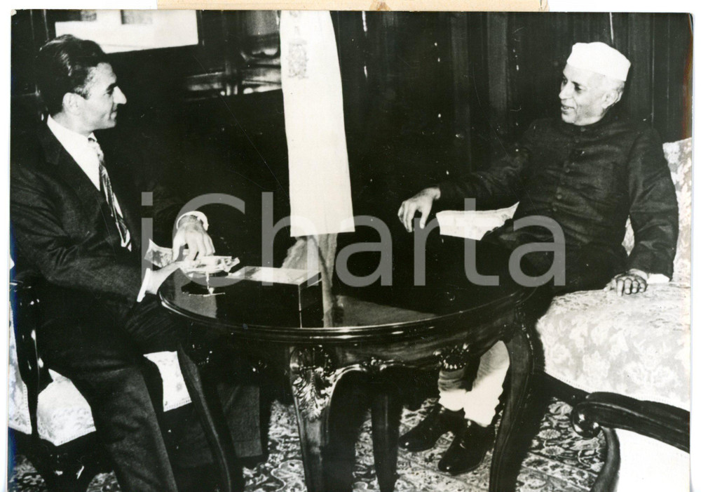 1959 NEW DELHI Prime minister Jawaharlal NEHRU with Shah Mohammad Reza PAHLAVI