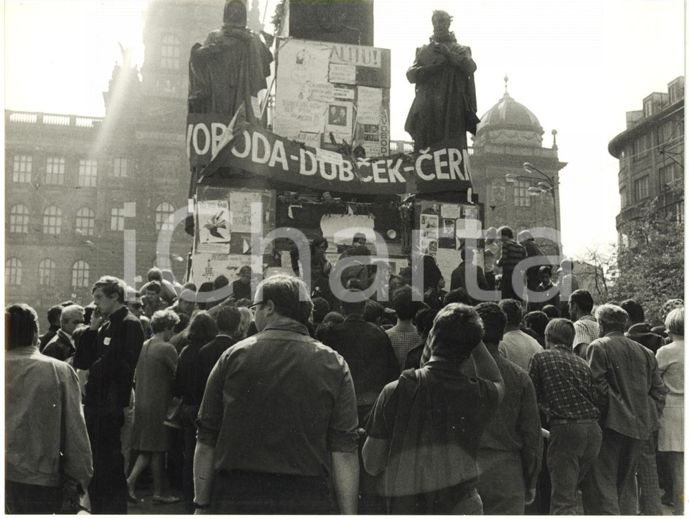 1968 PRIMAVERA DI PRAGA - Manifestazione anti-URSS in piazza San Venceslao *Foto