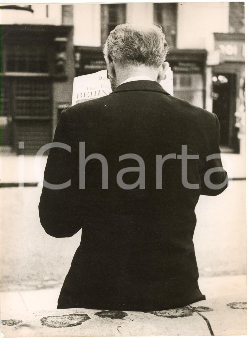 1959 LONDON - Winner of LITTLEWOODS POOLS John DUNN turns his back on the camera