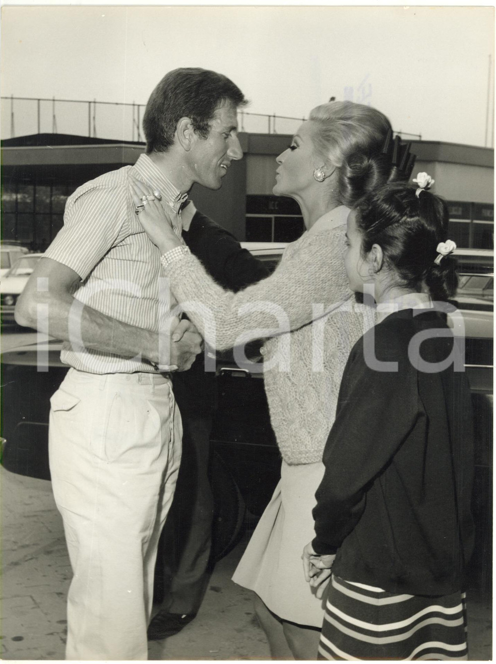 1968 MILANO RAI "Ciao mamma" - Ciclista Vittorio ADORNI con Liana ORFEI *Foto