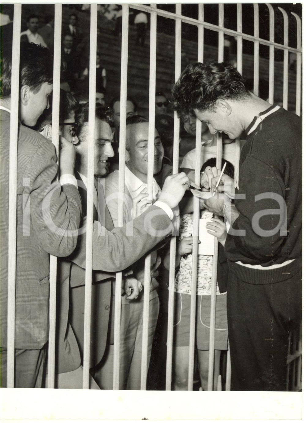 1956 MILANO - ARENA CIVICA - Giavellottista Janusz SIDŁO firma autografi *Foto