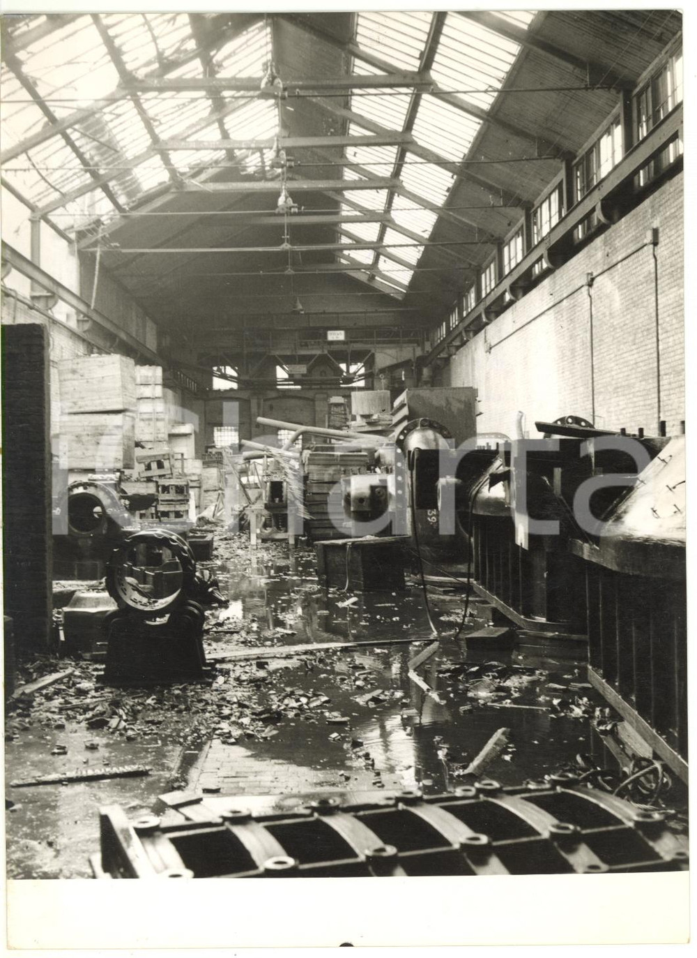 1958 LEGNANO (MI) Incendio ditta FRANCO TOSI - Macerie dello stabilimento (4)