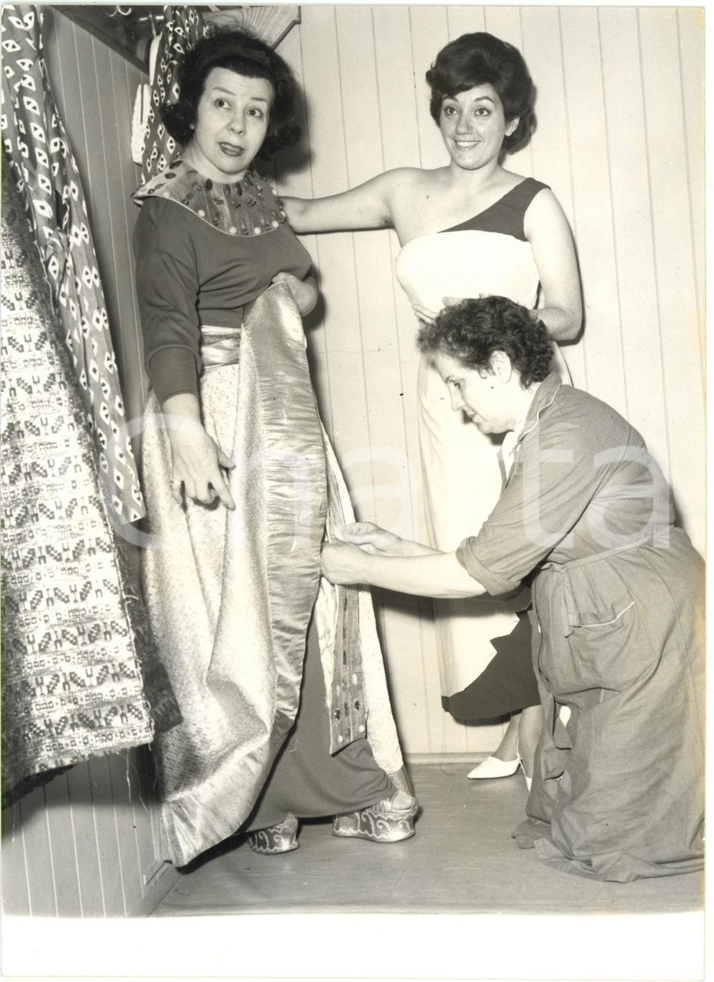 1963 VERONA LIRICA - Giulietta SIMIONATO prova abiti di scena per l'AIDA *Foto