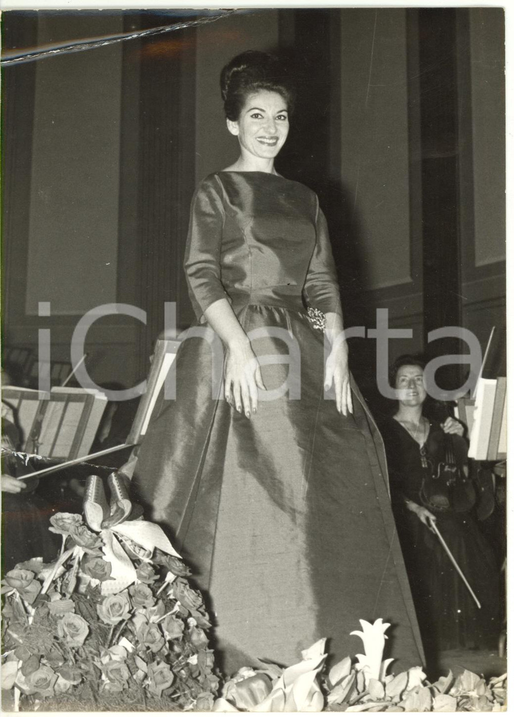 Fotografia d epoca originale 1963 PARIS ThÃ©Ã¢tre des ChampsÃ‰lysÃ©es  Maria CALLAS sul palco  Ritratto Foto 1