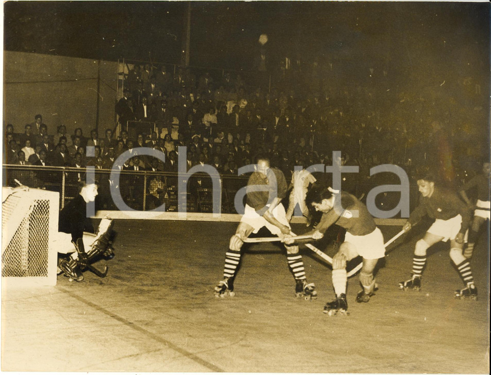 1955 NOVARA Campionati mondiali HOCKEY SU PISTA - Italia vs Svizzera (3) - Foto