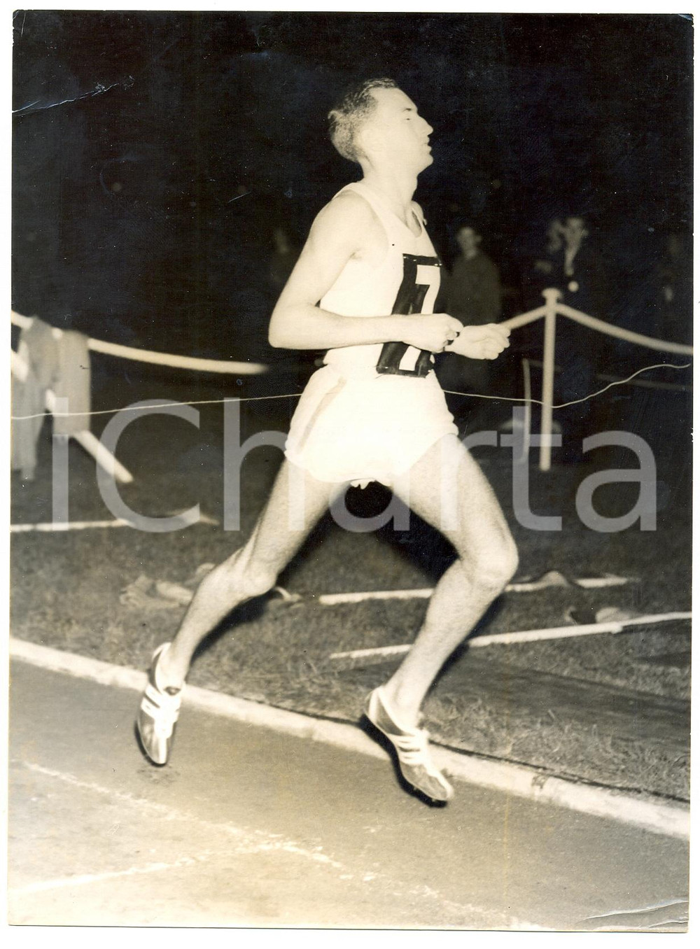 1958 LONDON White City Stadium - Herb ELLIOTT wins One Mile in UK - Poland match