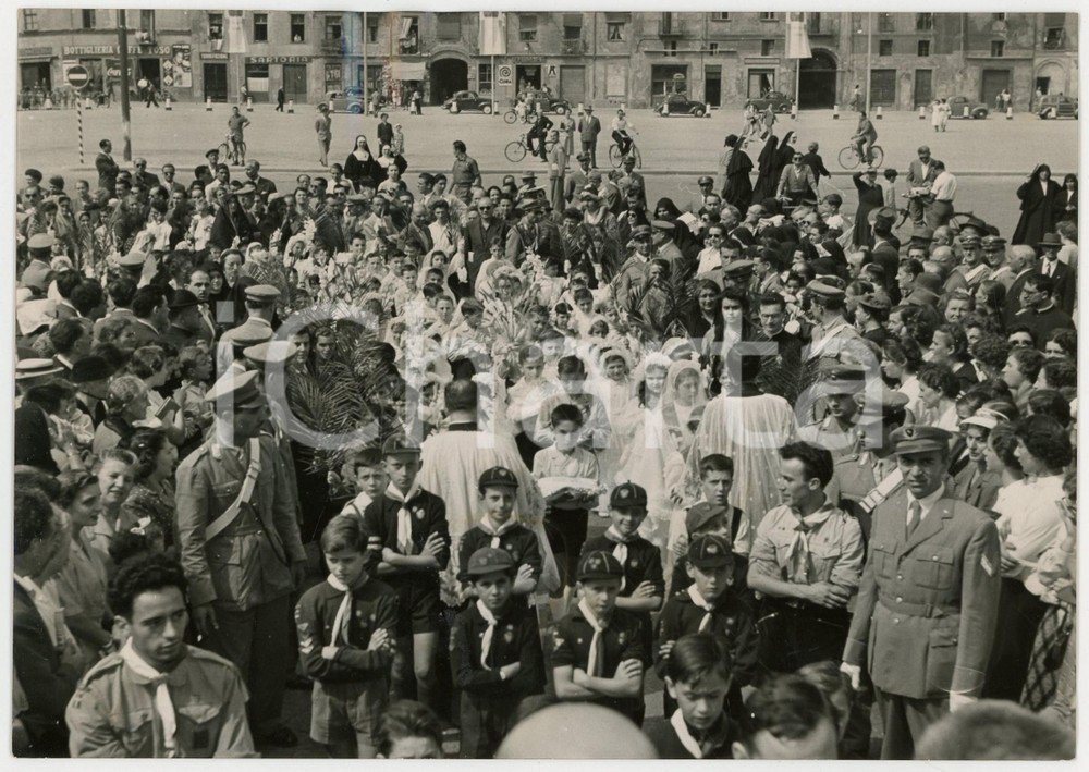 1953 TORINO XIV Congresso Eucaristico Nazionale - Corteo di giovani BOY SCOUT